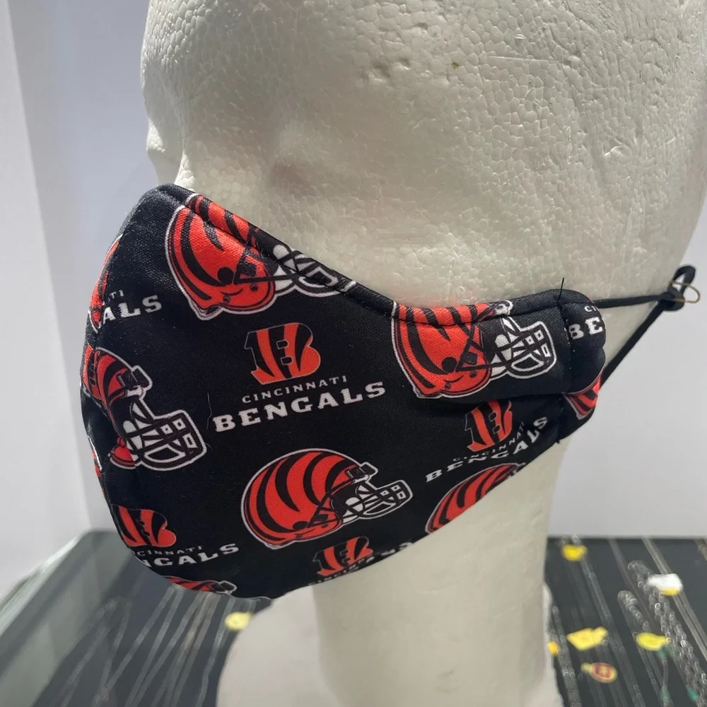 Cincinnati Bengals NFL Team Color Face Mask Logo ~ Adjustable ear stretch laces